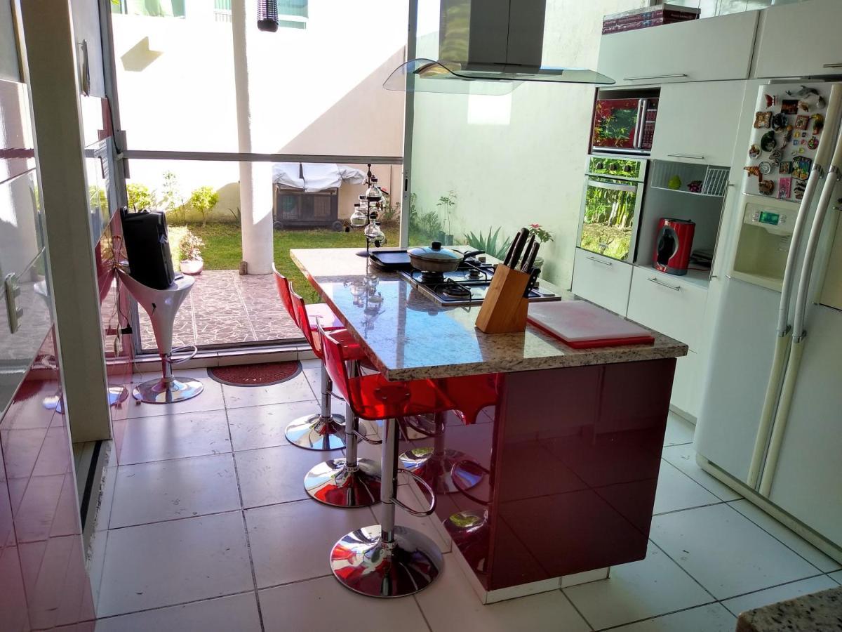 Habitacion Matrimonial Con Cama Y Sofa Para Cuatro Personas Tlaxcalancingo Экстерьер фото