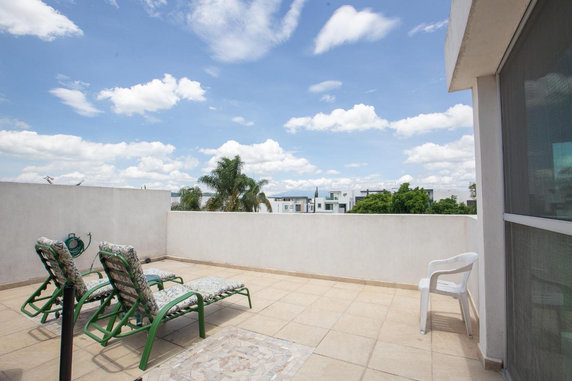 Habitacion Matrimonial Con Cama Y Sofa Para Cuatro Personas Tlaxcalancingo Экстерьер фото